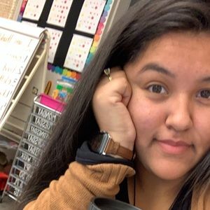 Meet your Posher, Saida